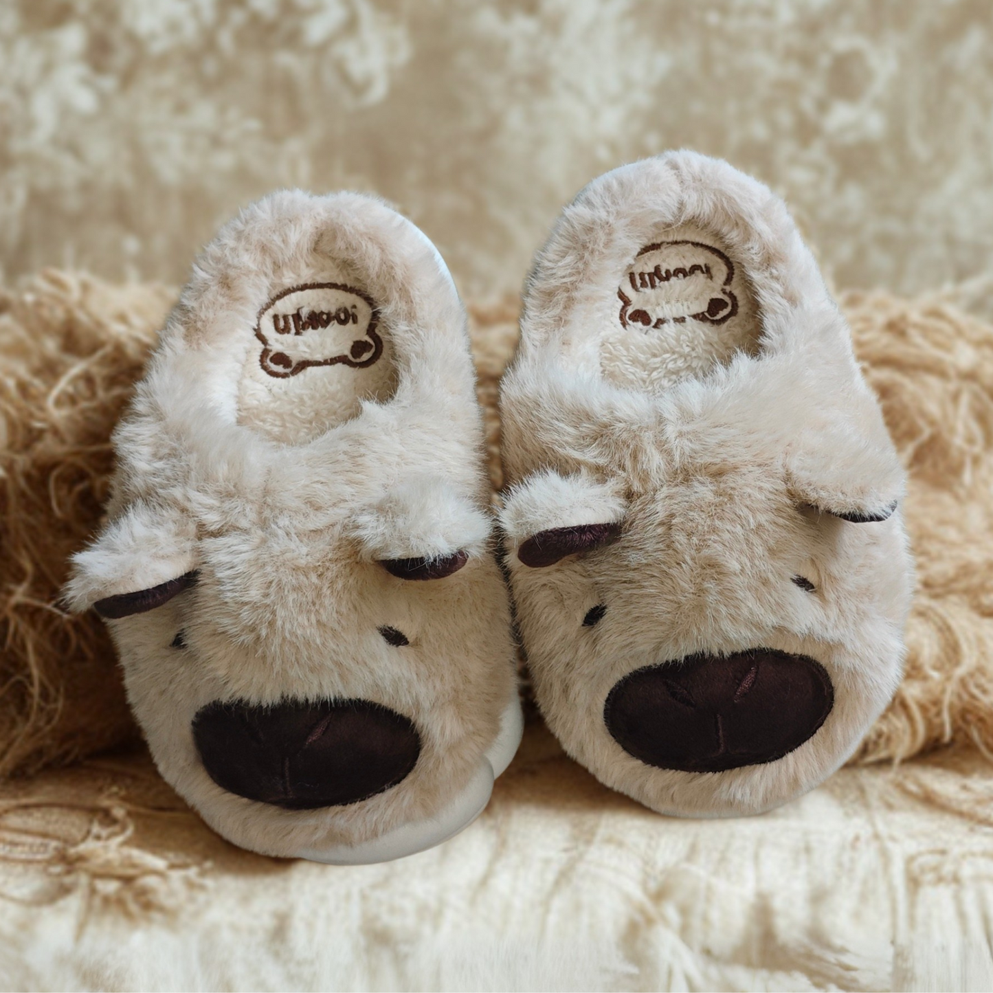 Pantuflas de Capibara Cerradas color Beige (Niño / Niña)